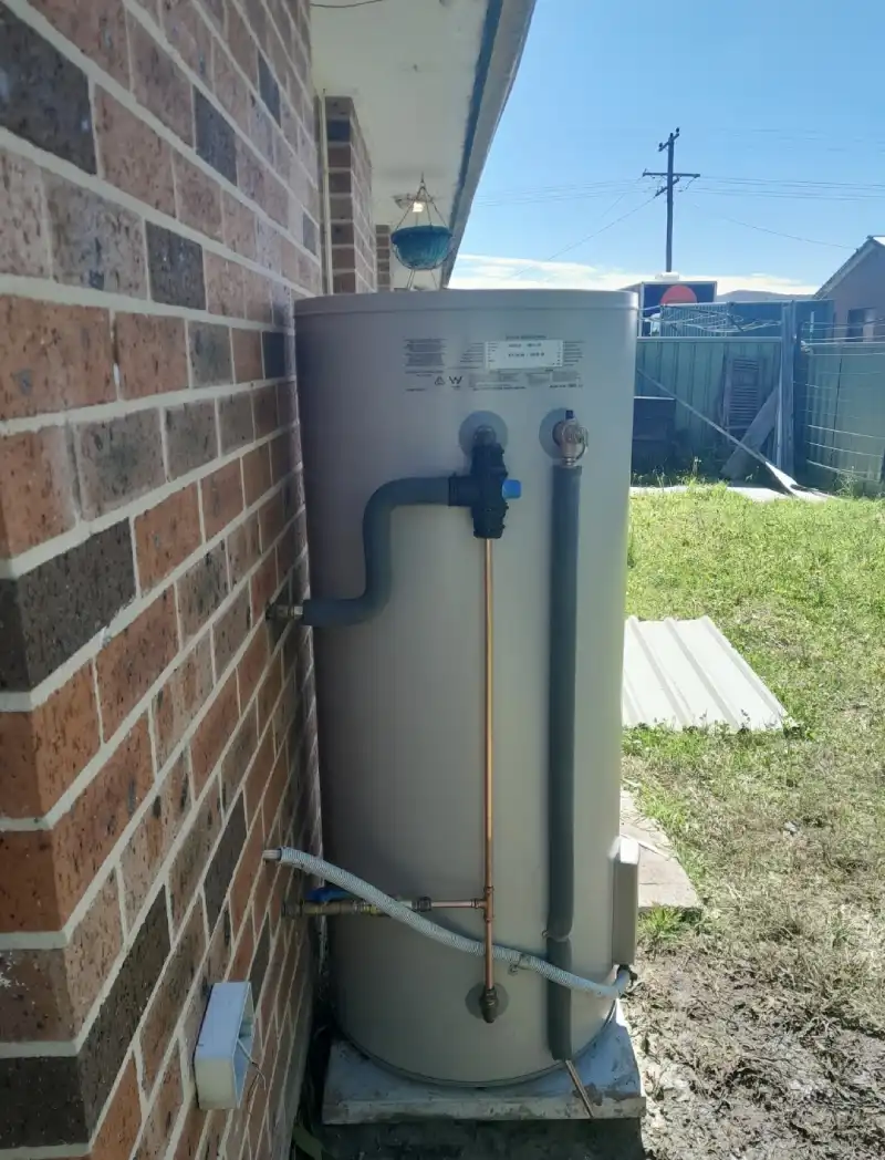 Electric storage hot water system installation